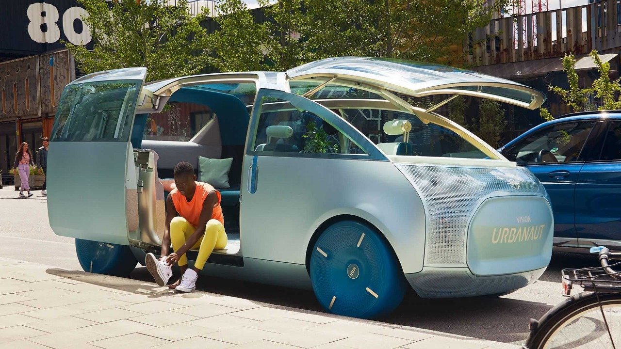 Vision Urbanaut
