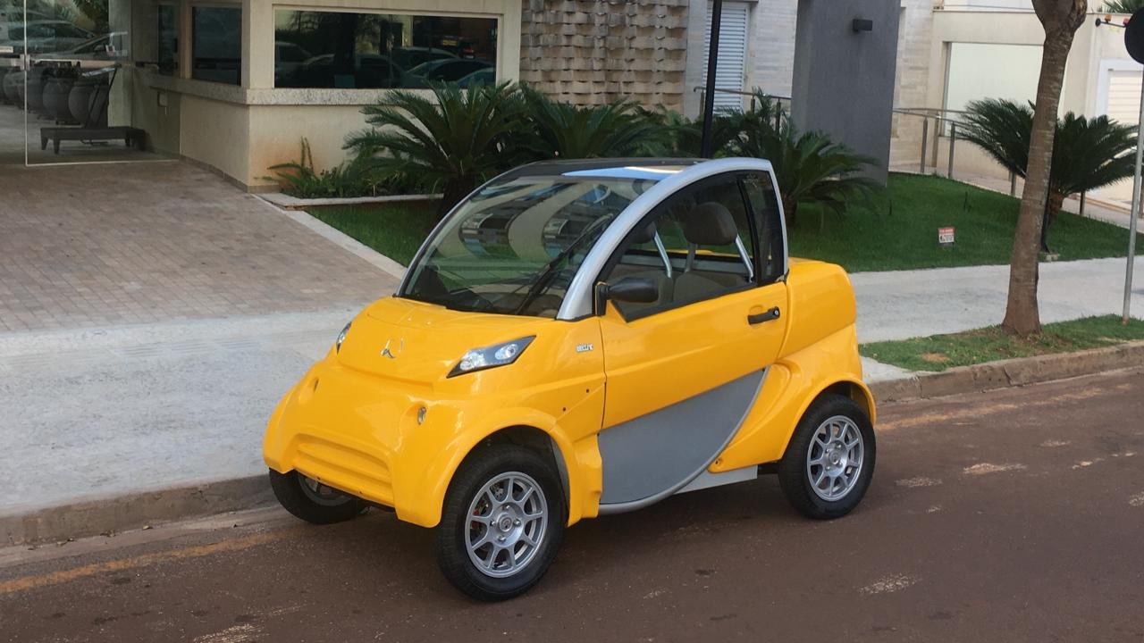 Carro elétrico produzido no Brasil