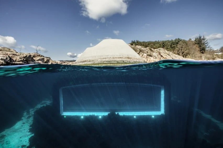 Restaurante Subaquático na Noruega