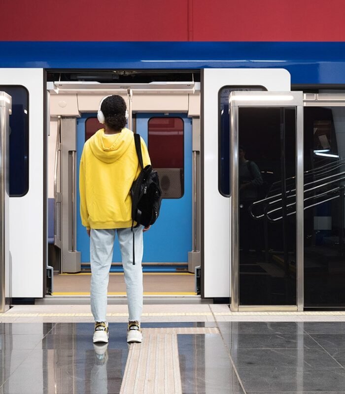 estação de metrô transforma energia dos freios em energia elétrica