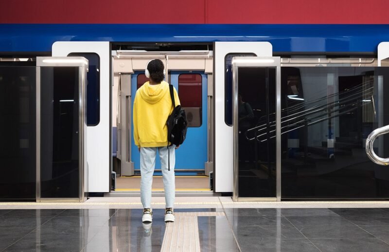estação de metrô transforma energia dos freios em energia elétrica